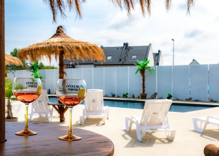 Domki Piaskowa11 Palm Resort & Wellness